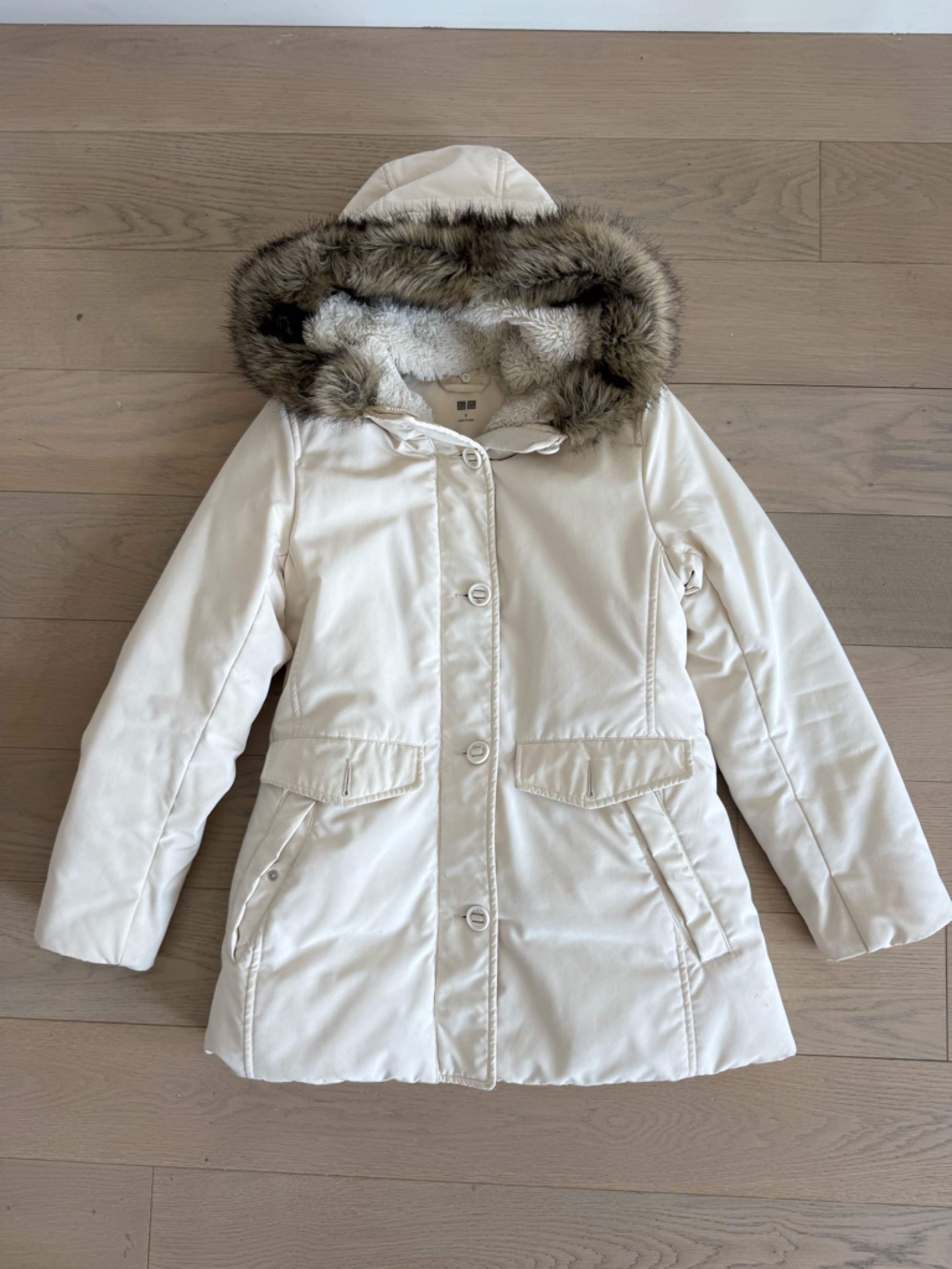 Uniqlo Cream Hooded Puffer Coat With Faux Fur Trim
